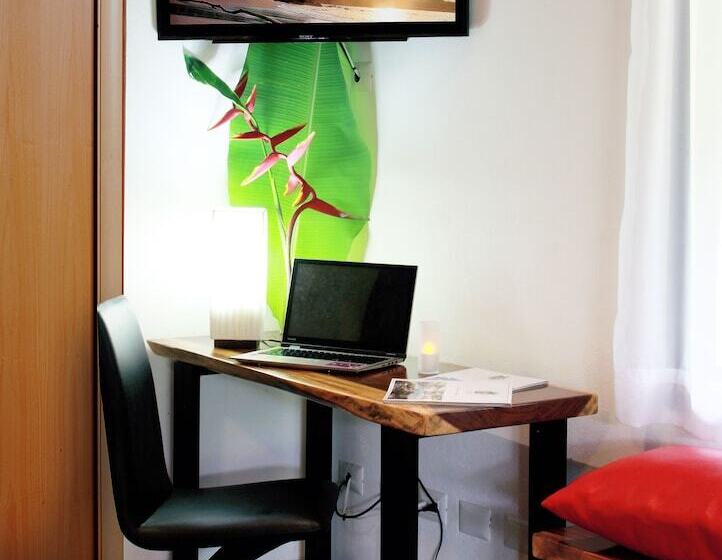 Отель Oasis De Las Palmas