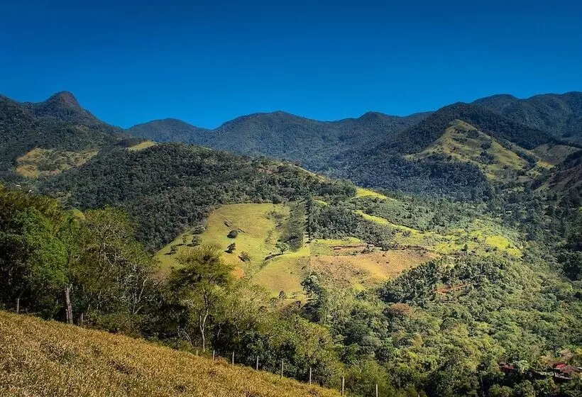 هتل Pousada Vila Santa Barbara