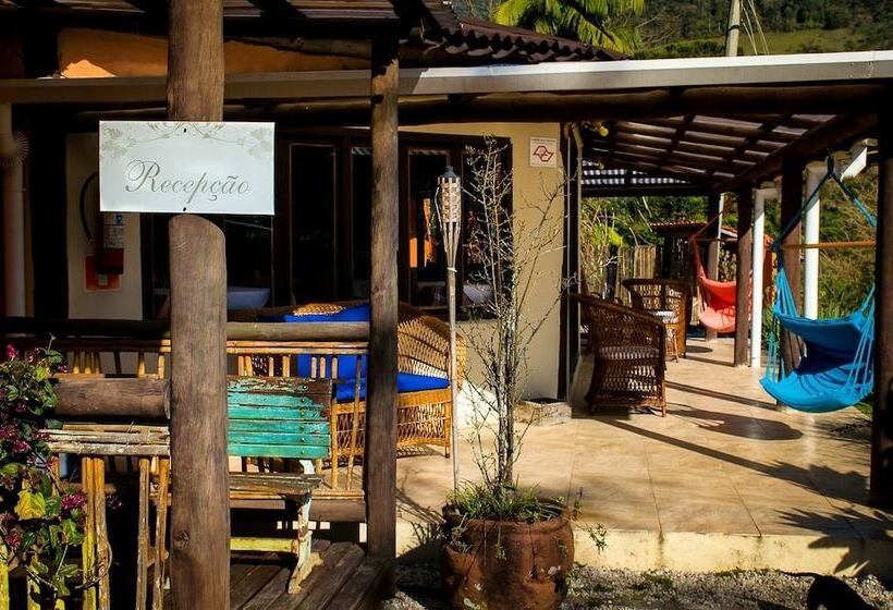 هتل Pousada Vila Santa Barbara