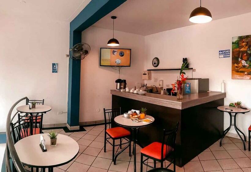 فندق Puerto Azul Tarapoto