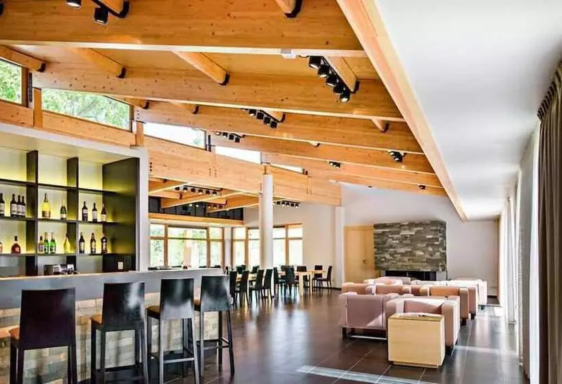 Hotelli Rezydencja Nad Jeziorem   Pestkownica