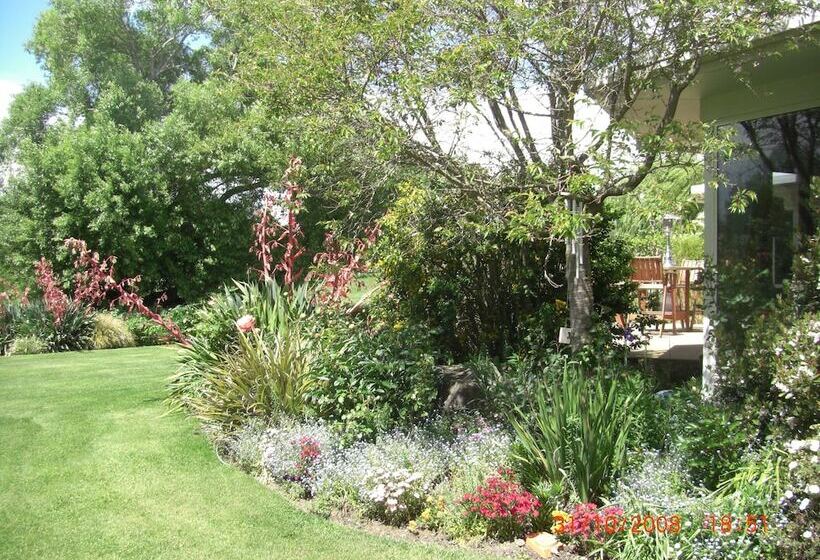 교외 호텔 Silverstream Alpaca Farmstay & Tour