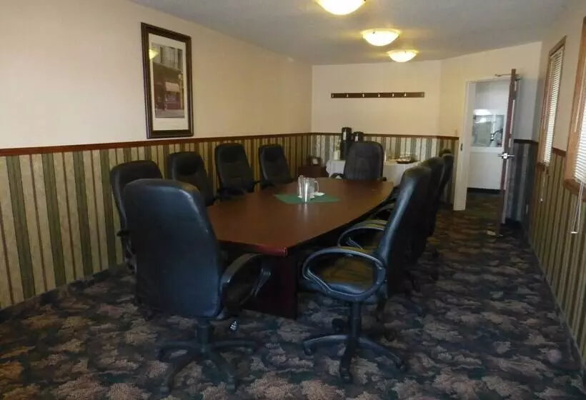 Hotelli Sunset Inn And Suites