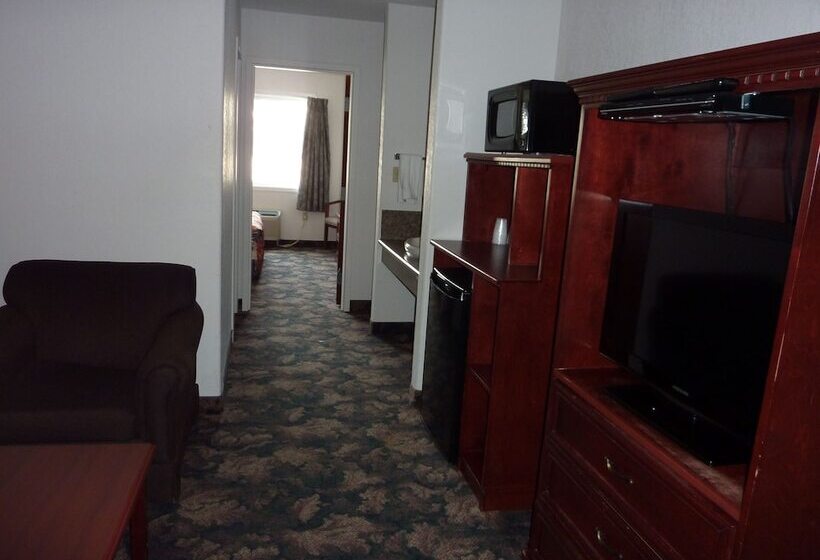 فندق Sunset Inn And Suites