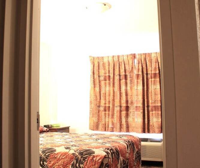 فندق Sunset Inn And Suites