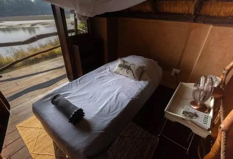 هتل Track And Trail River Camp