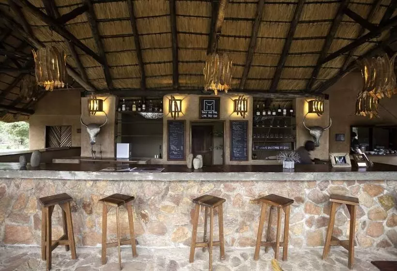 هتل Track And Trail River Camp