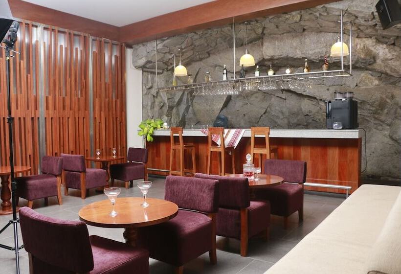 Kankay Hotel & Centro De Convenciones