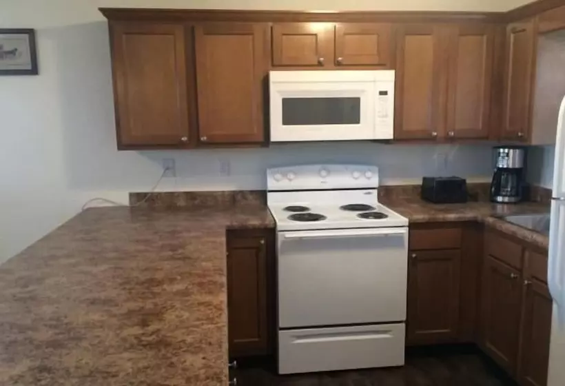 Motelli Anchor Inn & Suites