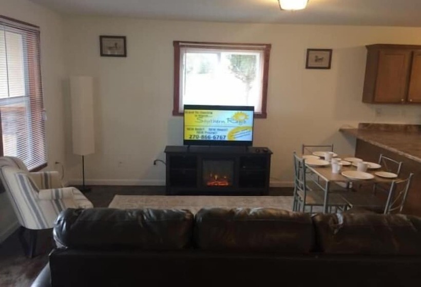 Мотель Anchor Inn & Suites