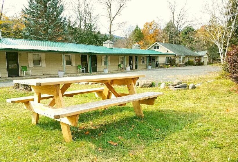 מוטל Black Bear Lodge