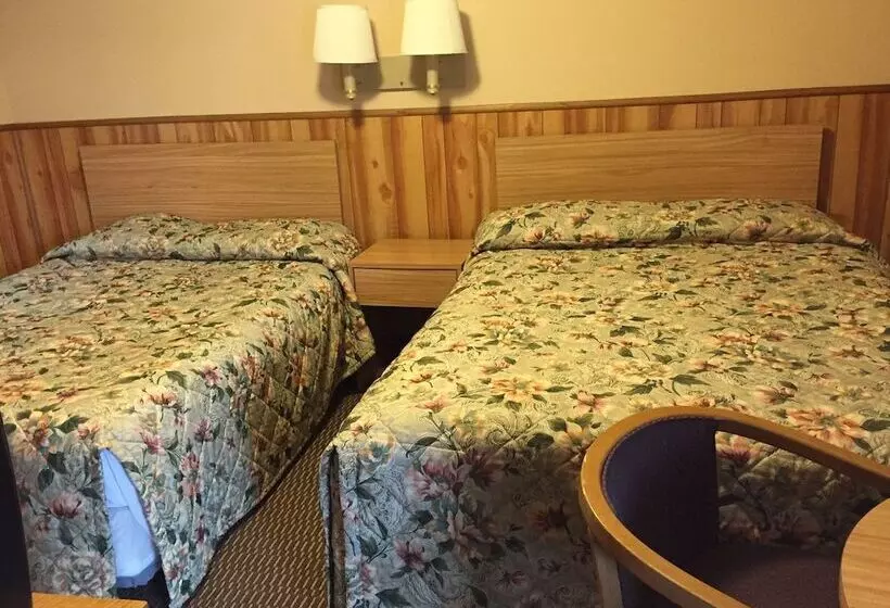 Motelli Black Forest Inn Of Adamstown