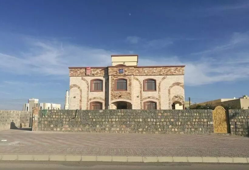 پانسیون Stone House