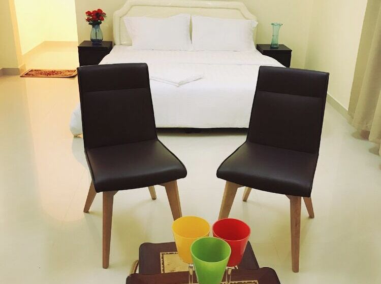 پانسیون Stone House