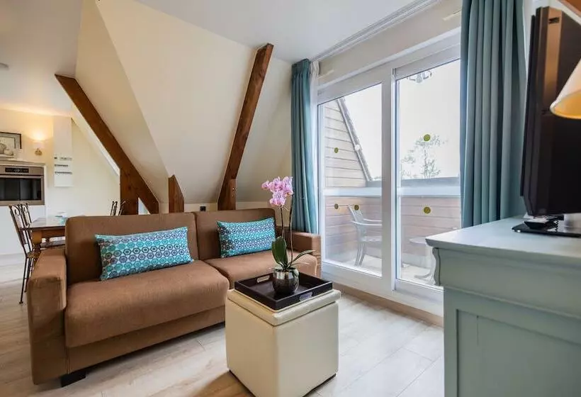 Residenssi Club Wyndham Normandy