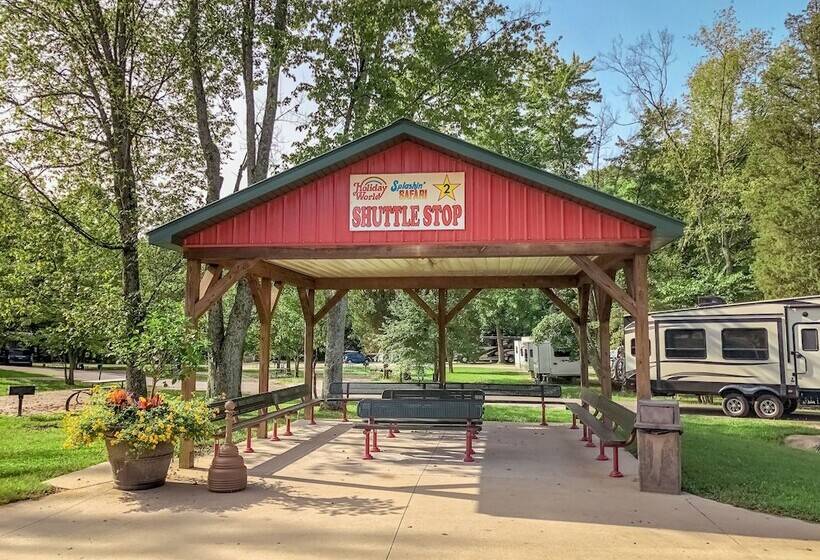 渡假胜地 Sun Outdoors Lake Rudolph