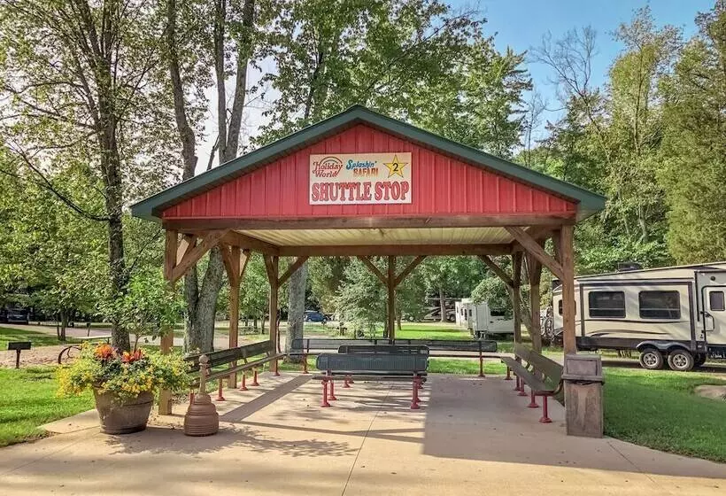 Lomakeskus Sun Outdoors Lake Rudolph