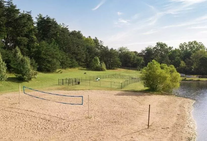 Lomakeskus Sun Outdoors Lake Rudolph