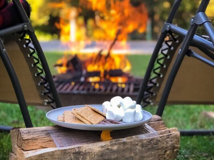 渡假胜地 Sun Outdoors Lake Rudolph