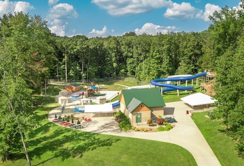 渡假胜地 Sun Outdoors Lake Rudolph