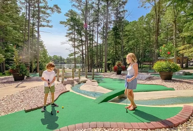 Lomakeskus Sun Outdoors Lake Rudolph