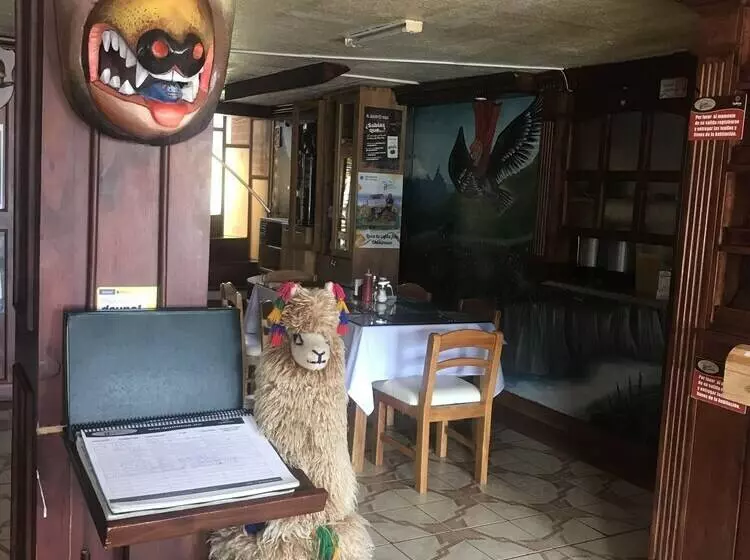 Hostal Chukirawa   Hostel