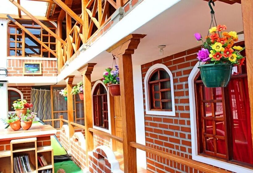 Hostal Chukirawa Hostel