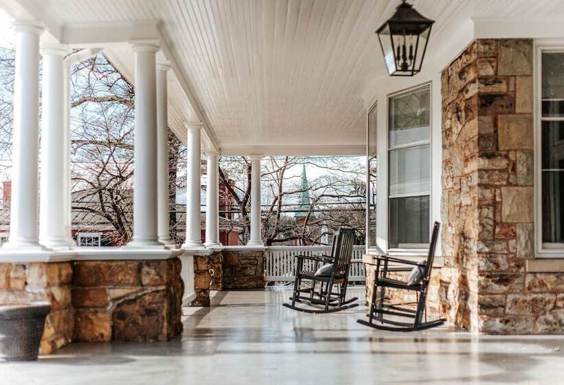 여관 The Historic Berkeley Place