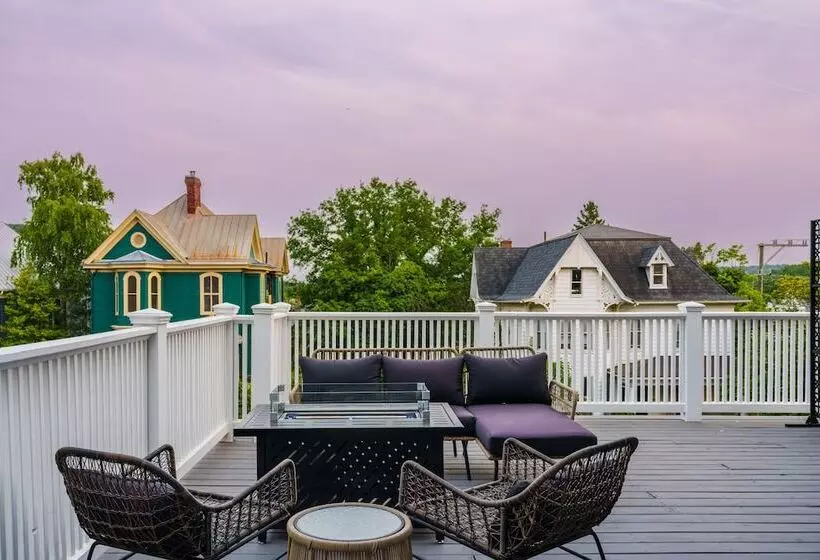 Hostelli The Historic Berkeley Place