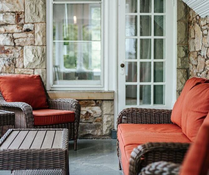 여관 The Historic Berkeley Place