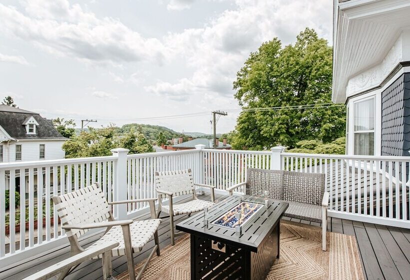 여관 The Historic Berkeley Place