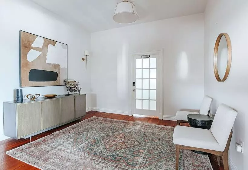 Hostelli The Historic Berkeley Place