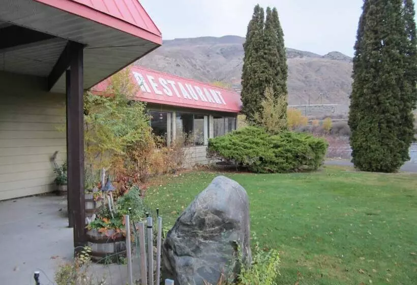 Hotelli Ashcroft River Inn