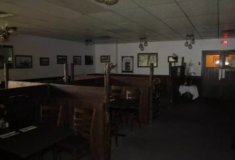 Hotelli Ashcroft River Inn