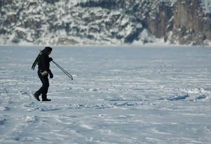 Hotelli Auberge Du Dimanche