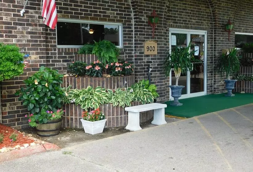 Hotelli Cedar Glade Resort