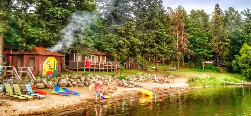 Hotelli Crow Wing Crest Resort