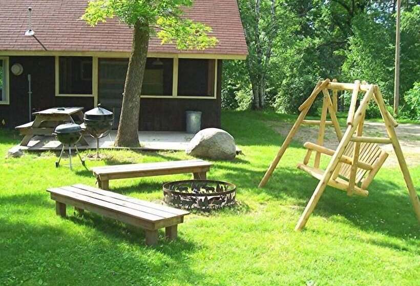 فندق Crow Wing Crest Resort