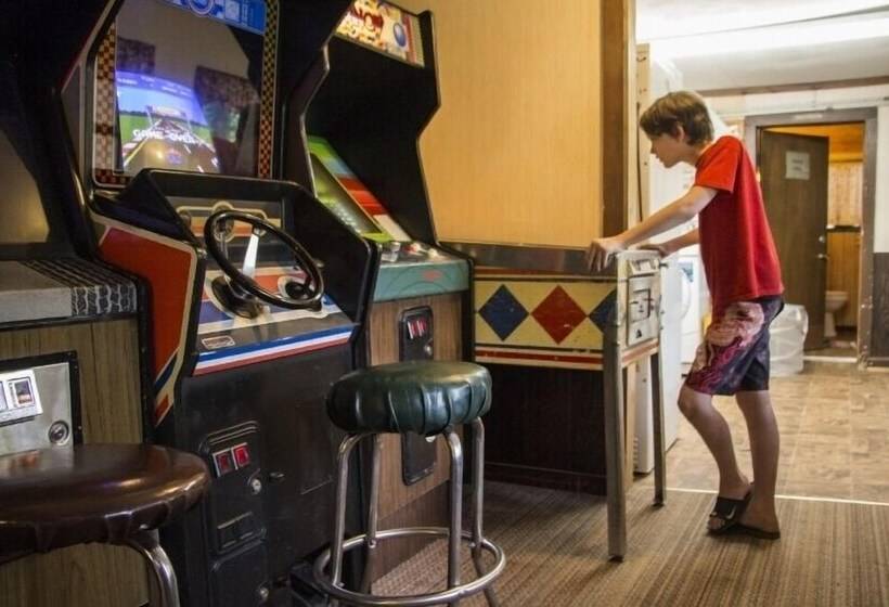 فندق Crow Wing Crest Resort