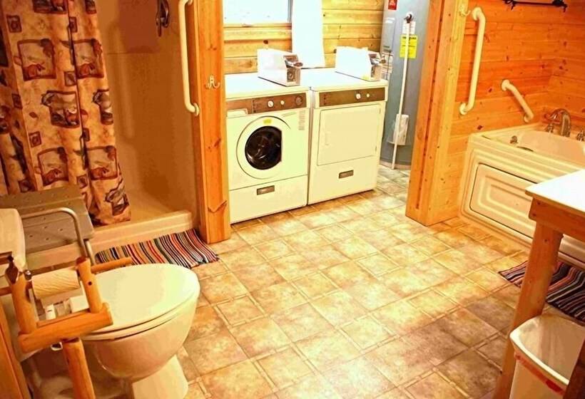 فندق Crow Wing Crest Resort