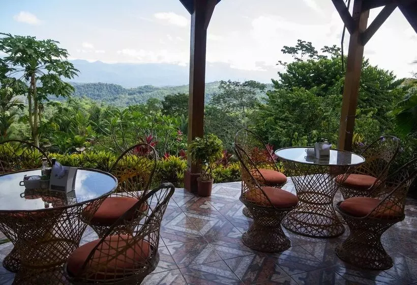 ホテル El Mirador Osa