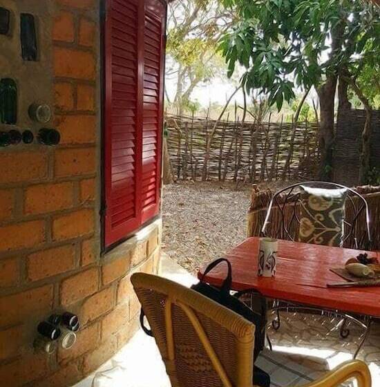 هتل Evergreen Retreat