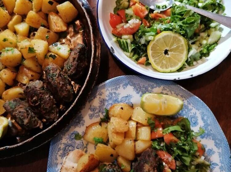 هتل Evergreen Retreat