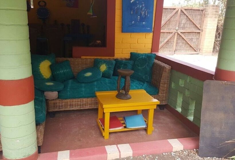 هتل Evergreen Retreat