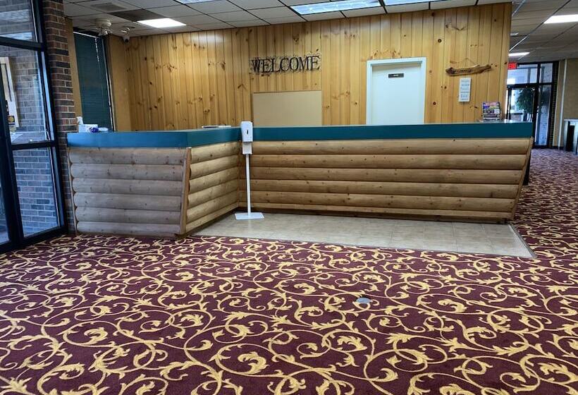 فندق Fairbridge Inn Express Hiawatha