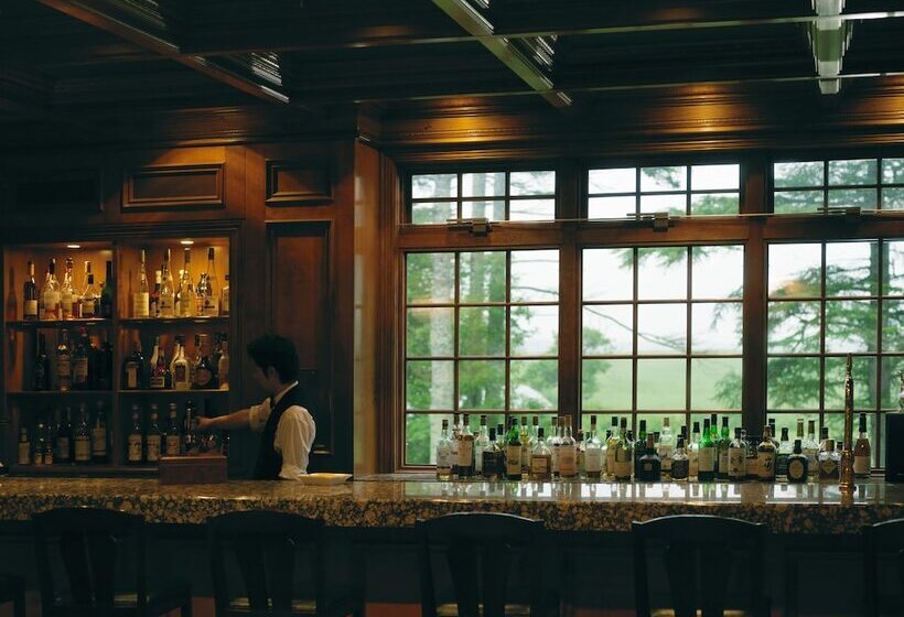 Hotel Hazel Grouse Manor