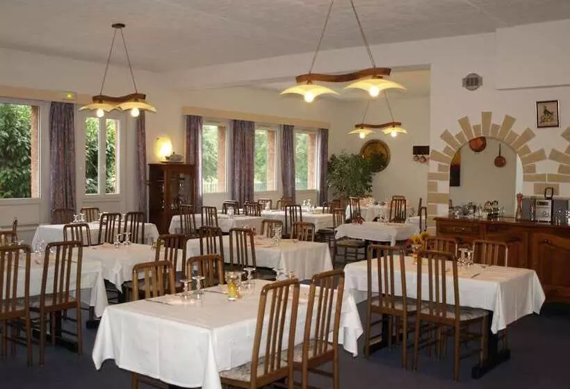 Hotelli Hôtel De La Tour