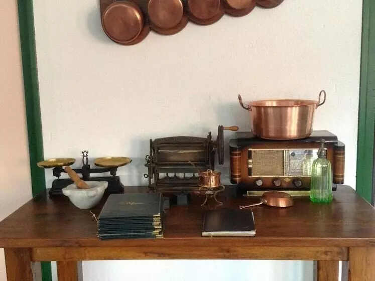 Hotelli Hôtel De La Tour