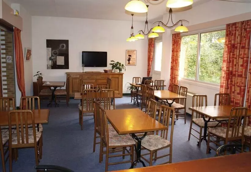 Hotelli Hôtel De La Tour