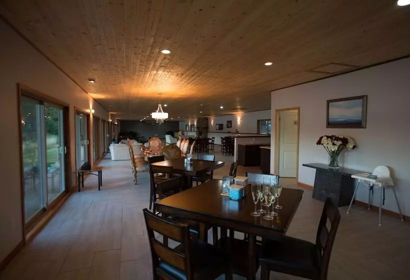 Hotelli Kagoagh Resort And Fishing Lodge